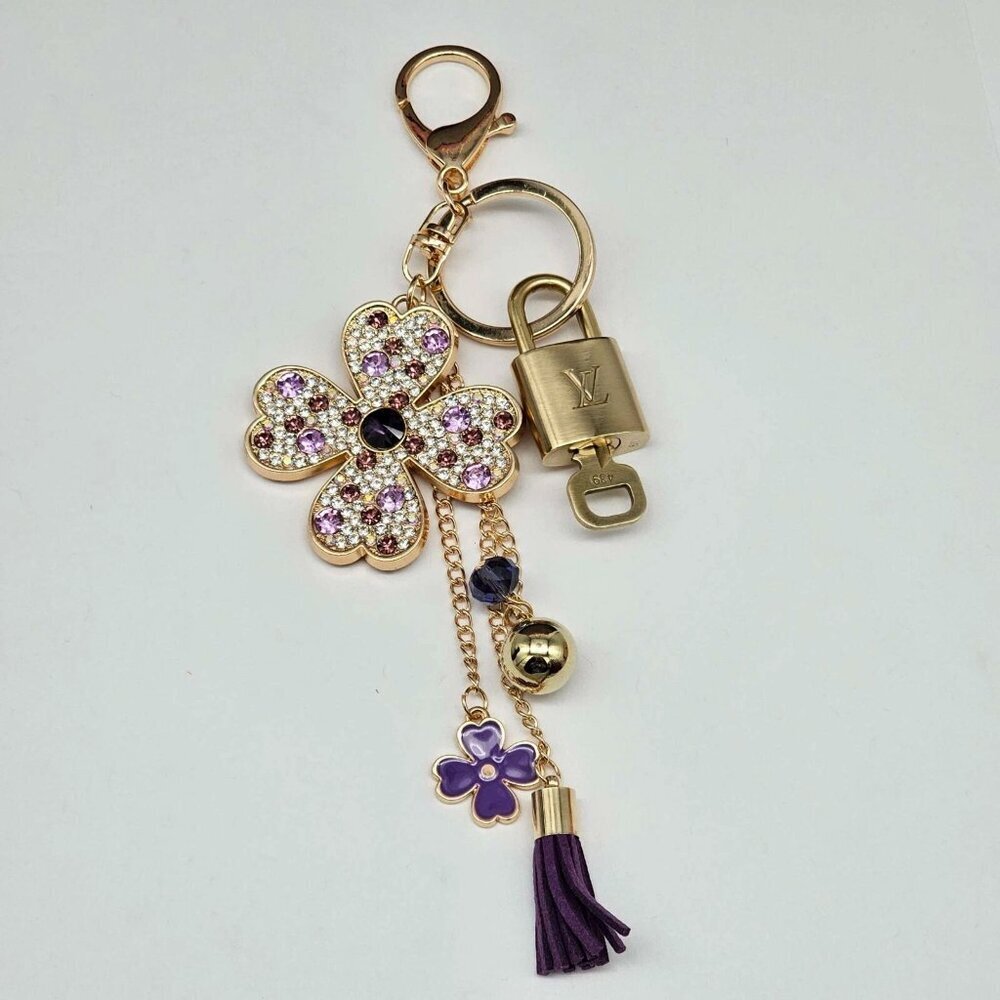 Authentic Louis Vuitton Gold Padlock 🔑 Unbranded Flower Keychain Bag Charm LV